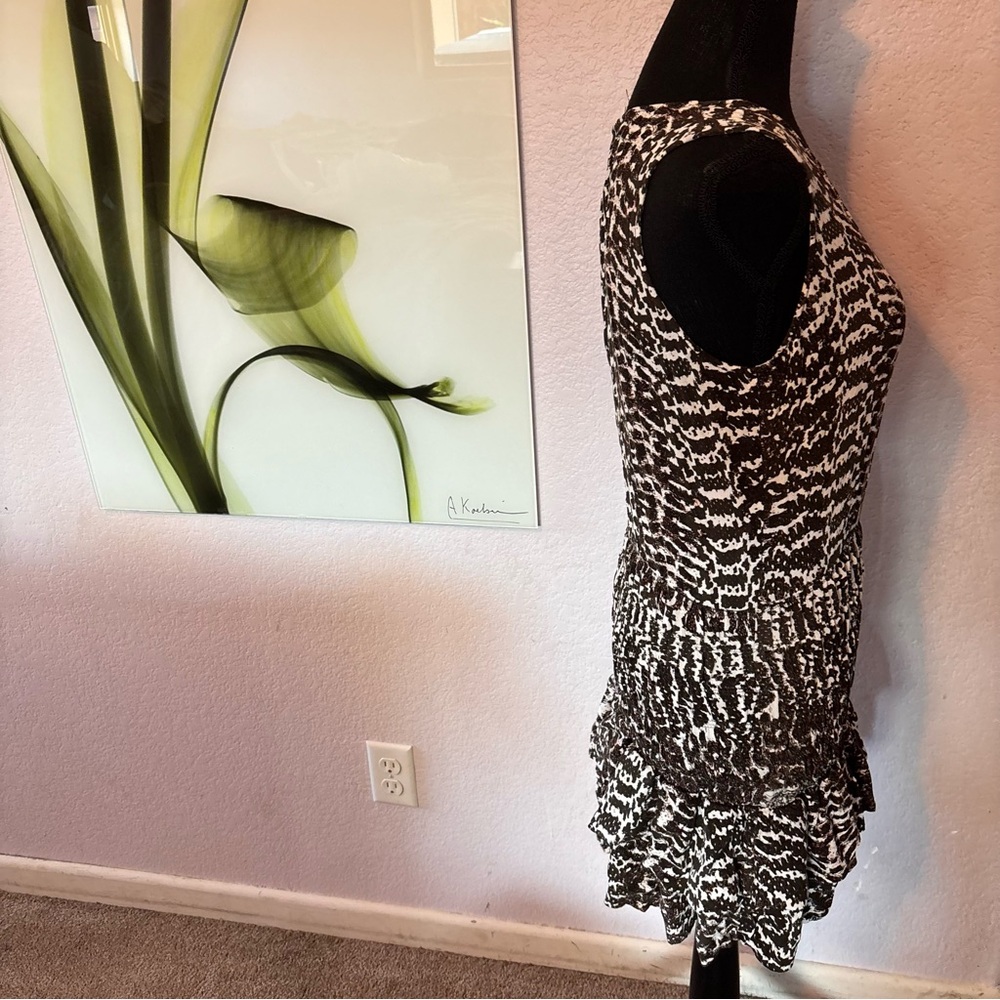 Dress size large - Picture 3 of 6